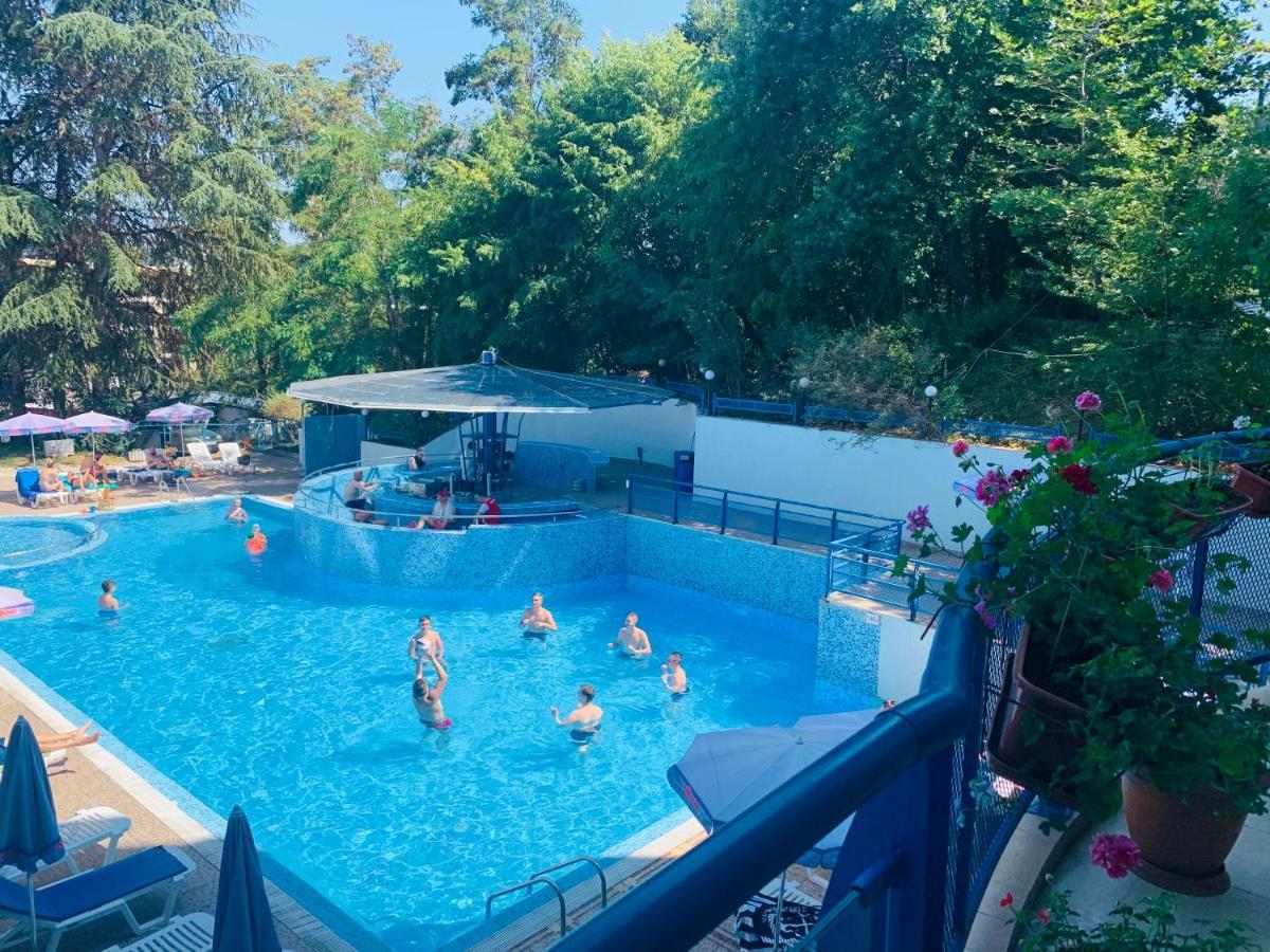 Aphrodite Hotel (Adults Only) Goudstrand Buitenkant foto