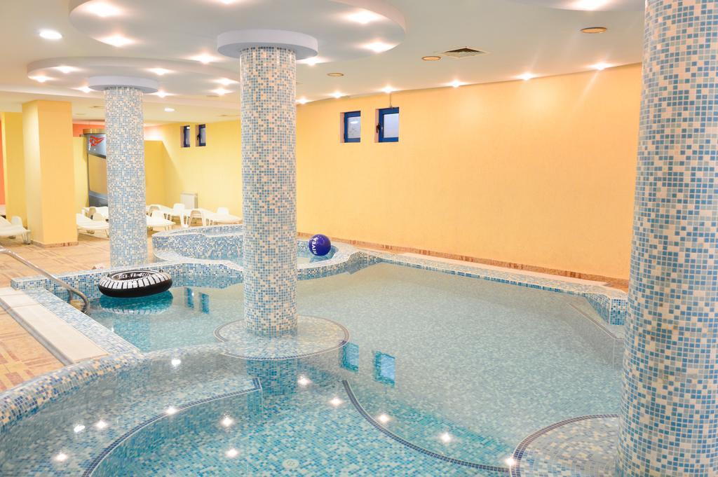 Aphrodite Hotel (Adults Only) Goudstrand Buitenkant foto