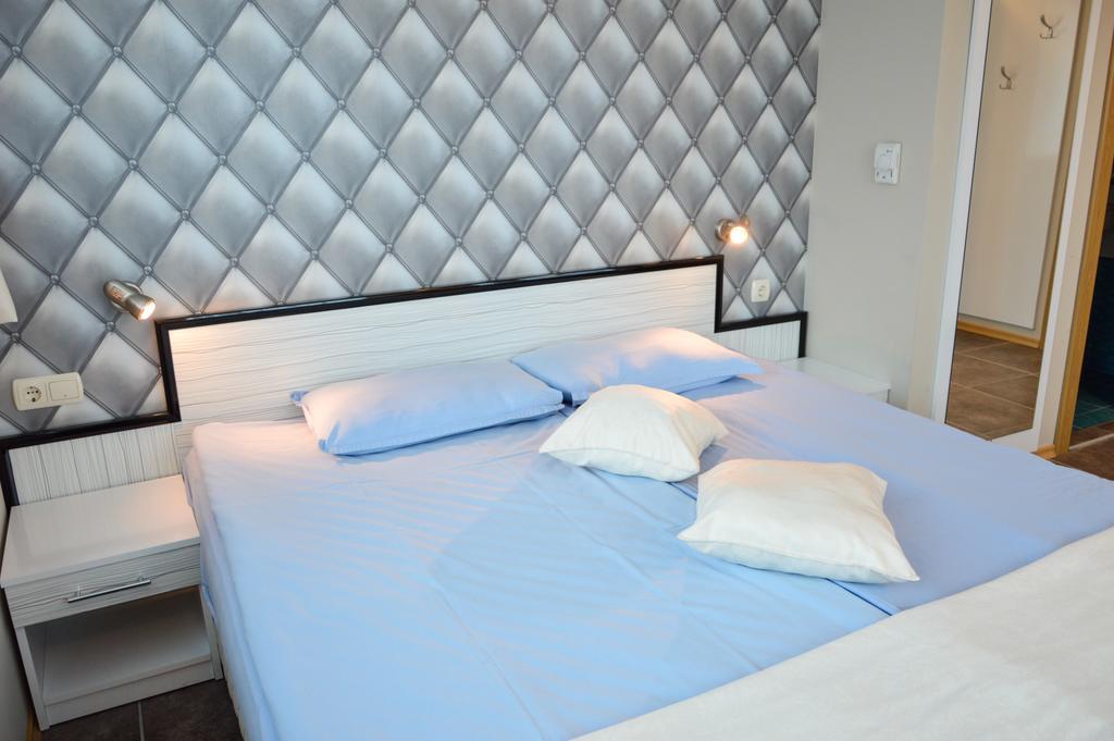 Aphrodite Hotel (Adults Only) Goudstrand Buitenkant foto